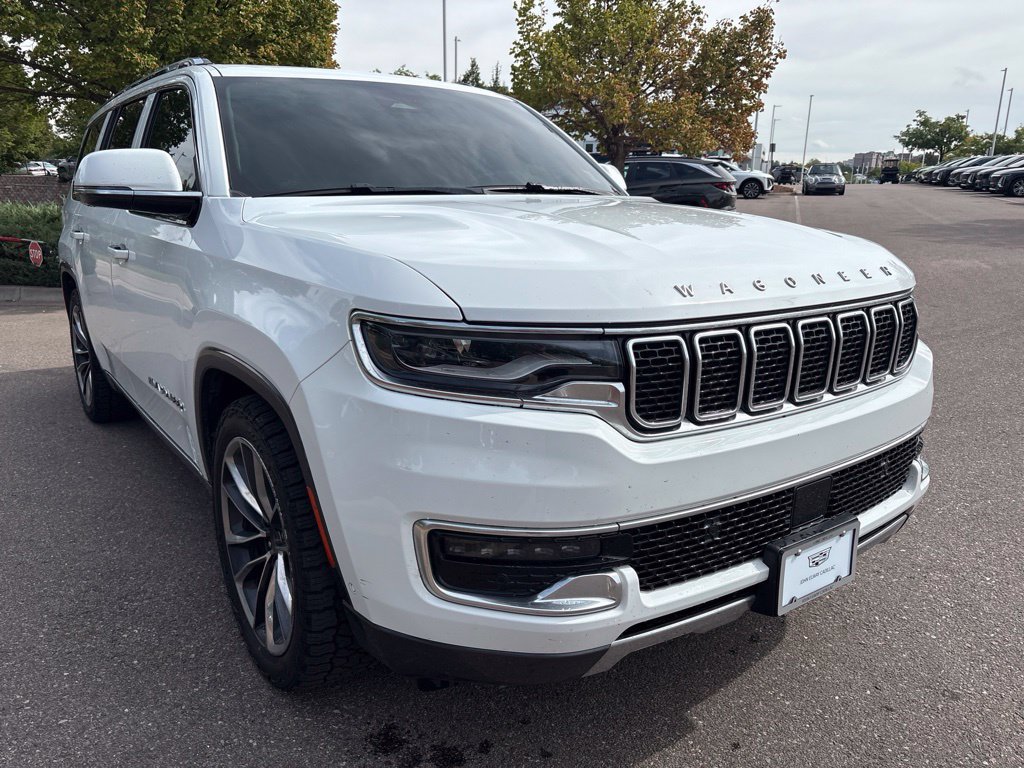 Used 2022 Jeep Wagoneer Series III w/ Premium Group I AWD/4WD image 7