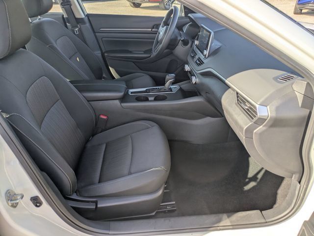 Used 2025 Nissan Altima 2.5 S FWD image 27