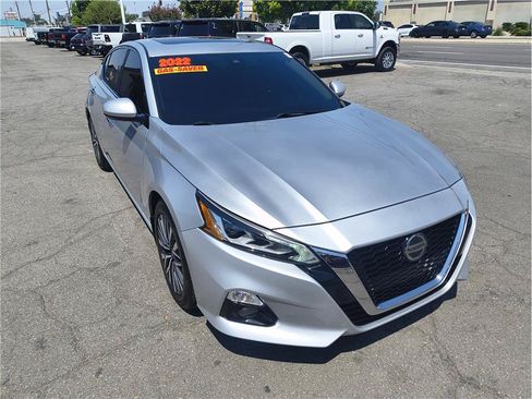 Used 2022 Nissan Altima 2.5 SL FWD image 3
