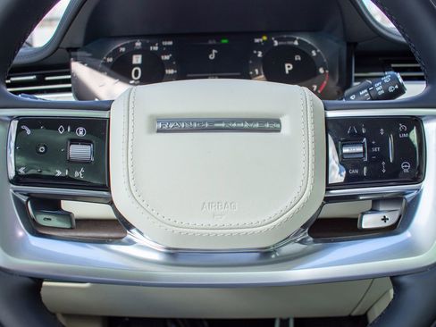 New 2026 Land Rover Range Rover SE image 14