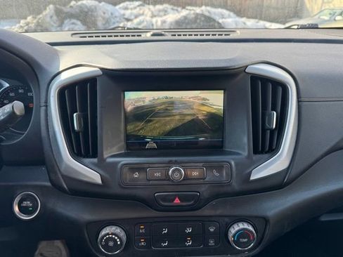 Used 2019 GMC Terrain SLE image 18
