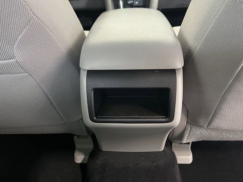 Used 2014 Toyota Camry LE image 26