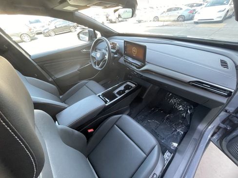 Used 2024 Volkswagen ID.4 S image 21