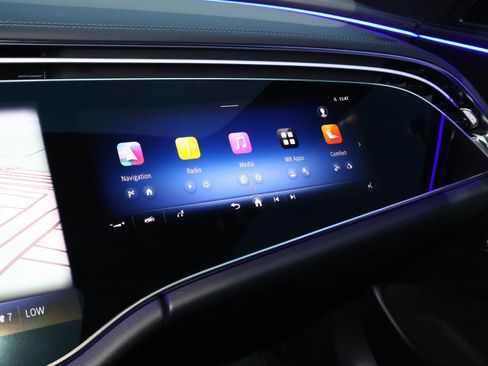 Used 2026 Mercedes-Benz E 53 AMG e 4MATIC Sedan image 31