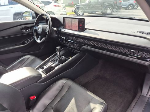 Used 2024 Honda Accord Touring image 33