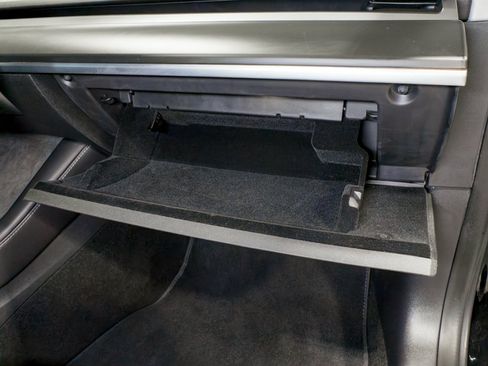 Used 2022 Tesla Model 3 Performance image 19