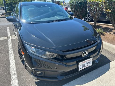 Used 2021 Honda Civic Sport image 2