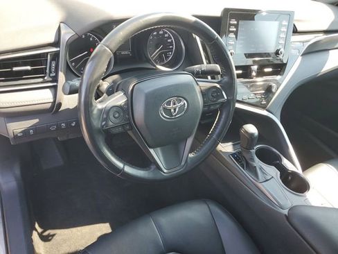 Used 2022 Toyota Camry SE FWD image 17
