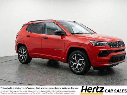 Used 2025 Jeep Compass Limited AWD/4WD image 1