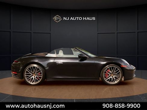 Used 2021 Porsche 911 Carrera RWD image 14