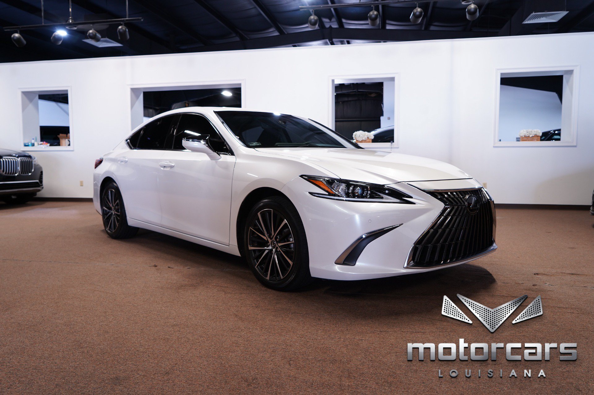 Used 2024 Lexus ES 350 w/ Premium Package FWD image 9