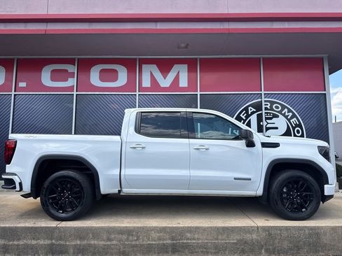 Used 2024 GMC Sierra 1500 Elevation AWD/4WD image 4