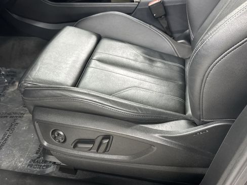 Used 2024 Audi Q5 2.0T Premium Plus image 18