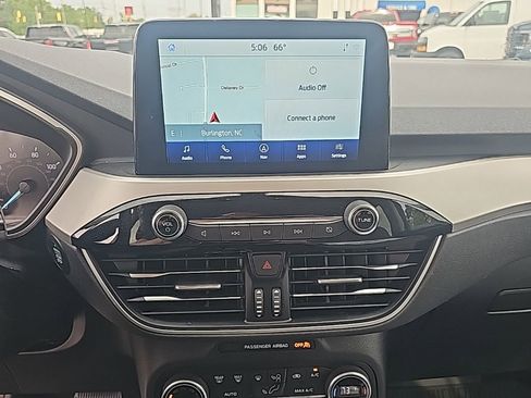 Used 2020 Ford Escape SE AWD/4WD image 25