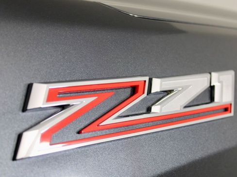 Used 2022 Chevrolet Silverado 1500 LT Trail Boss w/ Convenience Package II image 12