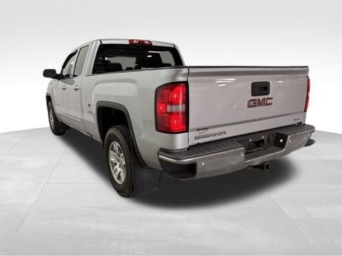 Used 2017 GMC Sierra 1500 SLE w/ Suspension Package, Off-Road AWD/4WD image 10