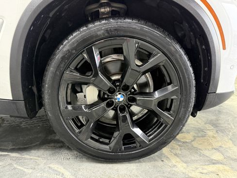 Used 2022 BMW X5 xDrive40i AWD/4WD image 34