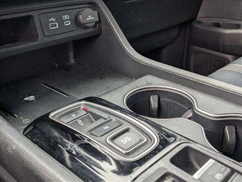 Used 2023 Honda Pilot Touring image 11