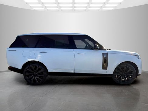 New 2026 Land Rover Range Rover SV AWD/4WD image 4