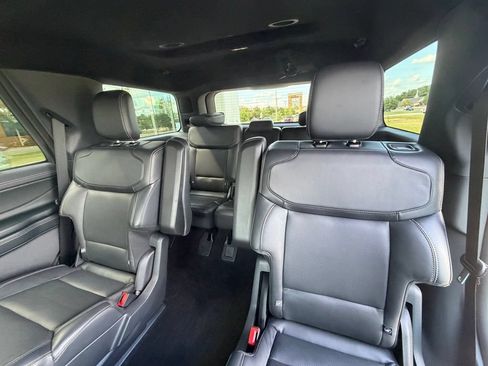 Used 2026 Ford Expedition Platinum w/ Stealth Appearance Package AWD/4WD image 19