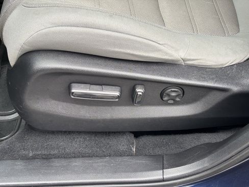 Used 2018 Honda CR-V EX image 18