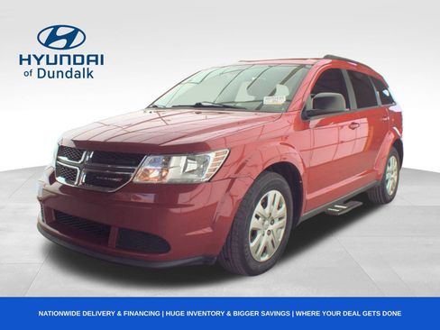 Used 2019 Dodge Journey SE image 1