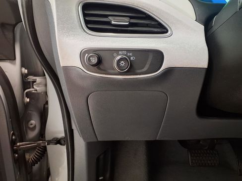 Used 2021 Chevrolet Bolt LT image 22