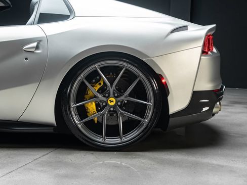 Used 2021 Ferrari 812 GTS RWD image 26