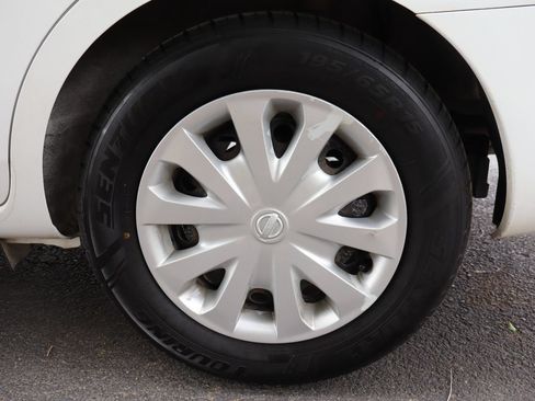 Used 2019 Nissan Versa SV FWD image 42