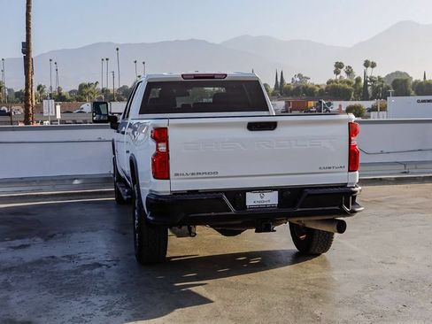 Used 2025 Chevrolet Silverado 2500 Custom w/ Custom Value Package AWD/4WD image 7