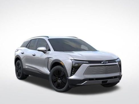 Used 2025 Chevrolet Blazer EV LT w/ Midnight/Sport Edition AWD/4WD image 7