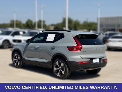 Certified 2026 Volvo XC40 B5 Plus AWD/4WD image 7