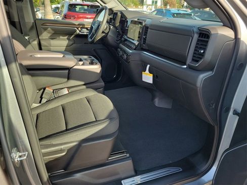 New 2026 Chevrolet Silverado 1500 LT image 17