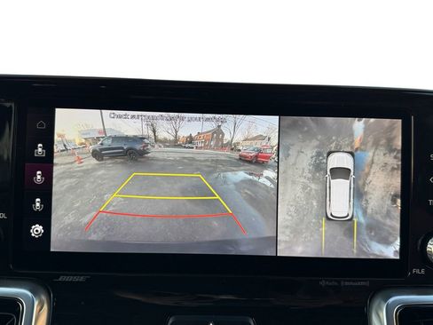 Certified 2022 Kia Sorento SX Prestige w/ Rust Color Package image 15