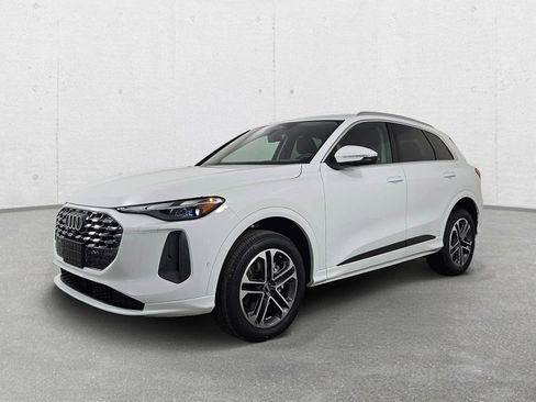 New 2026 Audi Q5 Premium AWD/4WD image 3