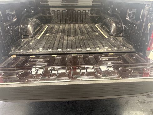 Used 2018 Ford F150 Lariat w/ Equipment Group 502A Luxury image 27