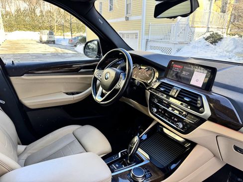 Used 2019 BMW X3 xDrive30i w/ Premium Package image 16