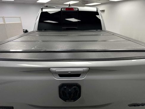 Used 2021 RAM 1500 4x4 Crew Cab image 27