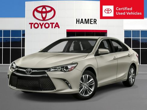Used 2016 Toyota Camry SE FWD image 1