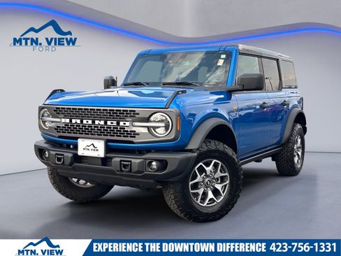 Used 2025 Ford Bronco Badlands image 1