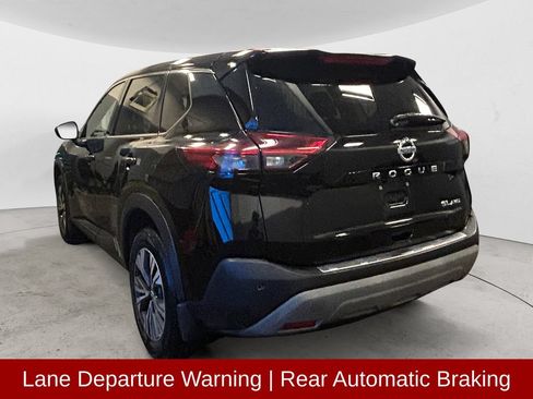 Used 2021 Nissan Rogue SV AWD/4WD image 3