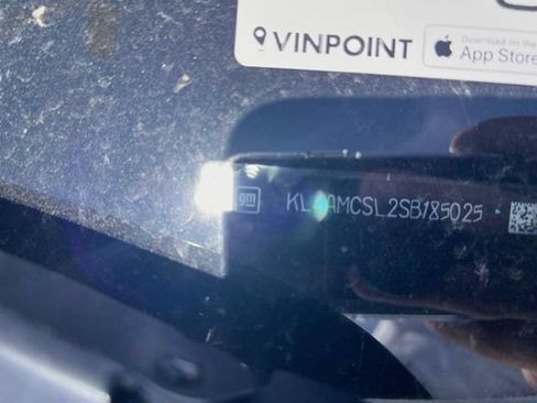 Used 2025 Buick Encore GX Preferred AWD/4WD image 5