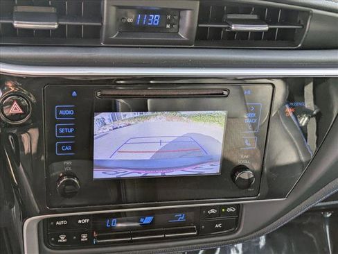 Used 2018 Toyota Corolla SE image 15