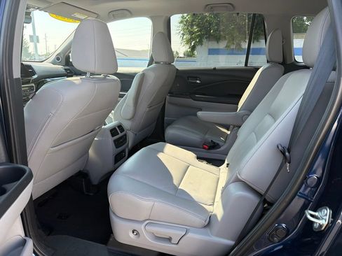 Certified 2020 Honda Pilot Touring image 19