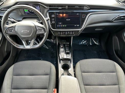Certified 2022 Chevrolet Bolt EUV LT w/ Comfort Package image 14