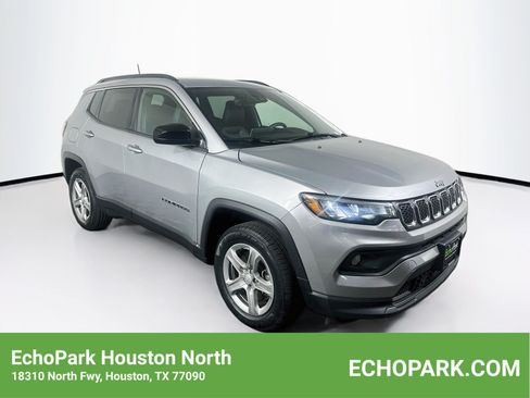 Used 2023 Jeep Compass Latitude w/ Sun and Sound Group AWD/4WD image 1