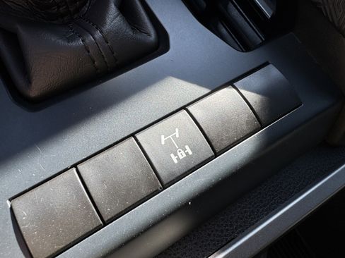 Used 2024 Toyota Tacoma TRD Off-Road w/ TRD Off Road Upgrade Package image 29