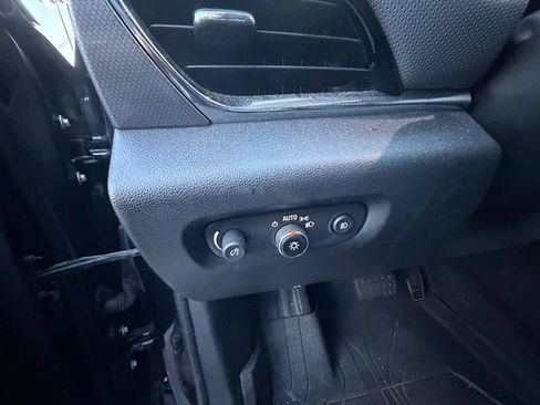 Used 2020 Chevrolet Traverse Premier w/ LPO, Floor Liner Package AWD/4WD image 33