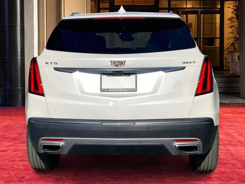 Certified 2023 Cadillac XT5 Premium Luxury w/ Technology Package image 5