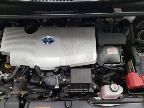 Used 2021 Toyota Prius Prime LE FWD image 30